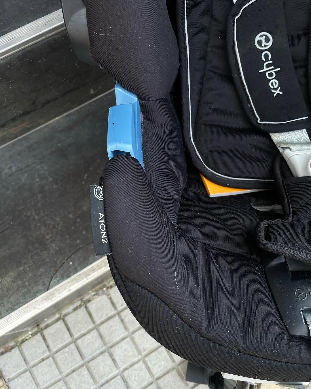 Sexholino cybex aton 2